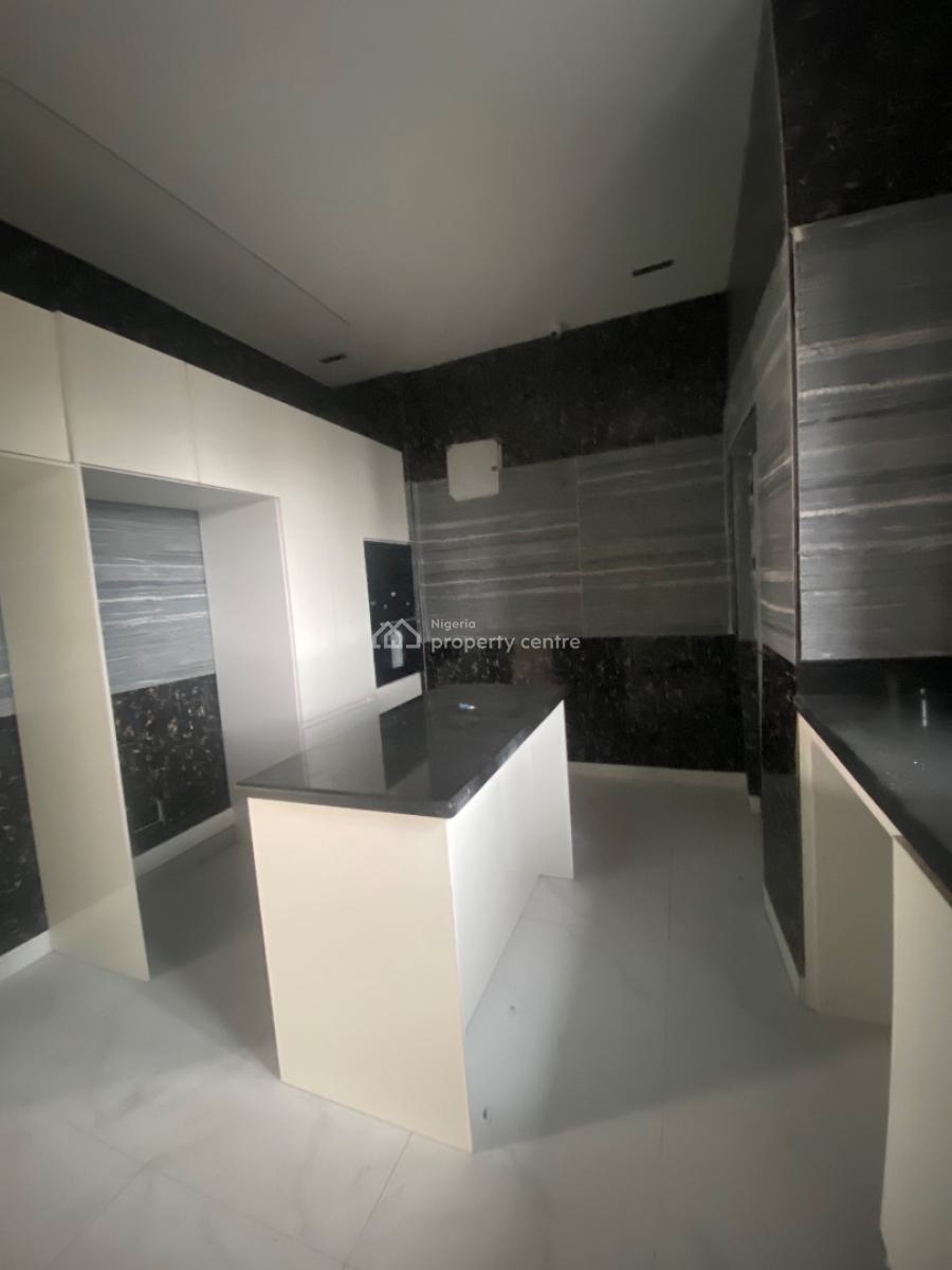 5 Bedroom Luxury, Osapa, Lekki, Lagos, Semi-detached Duplex for Sale