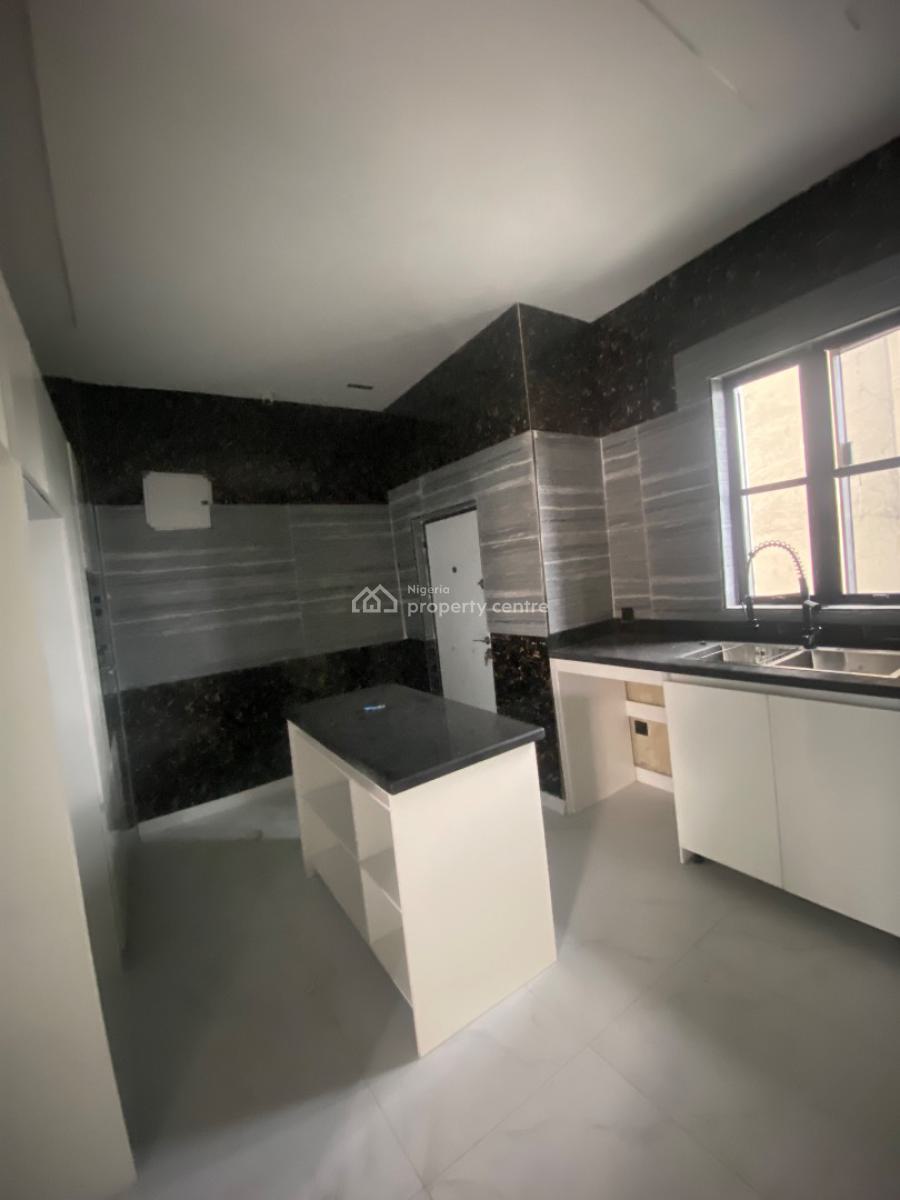 5 Bedroom Luxury, Osapa, Lekki, Lagos, Semi-detached Duplex for Sale