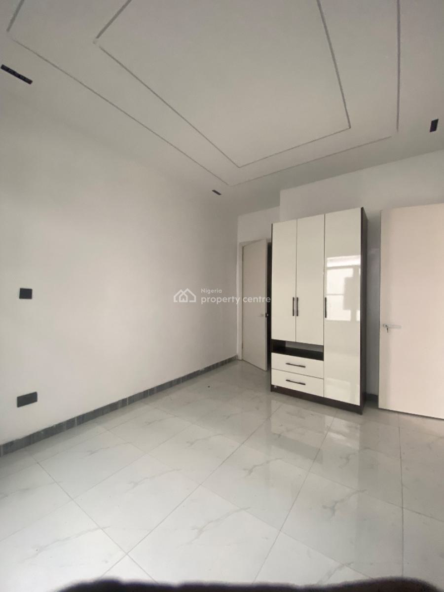 5 Bedroom Luxury, Osapa, Lekki, Lagos, Semi-detached Duplex for Sale