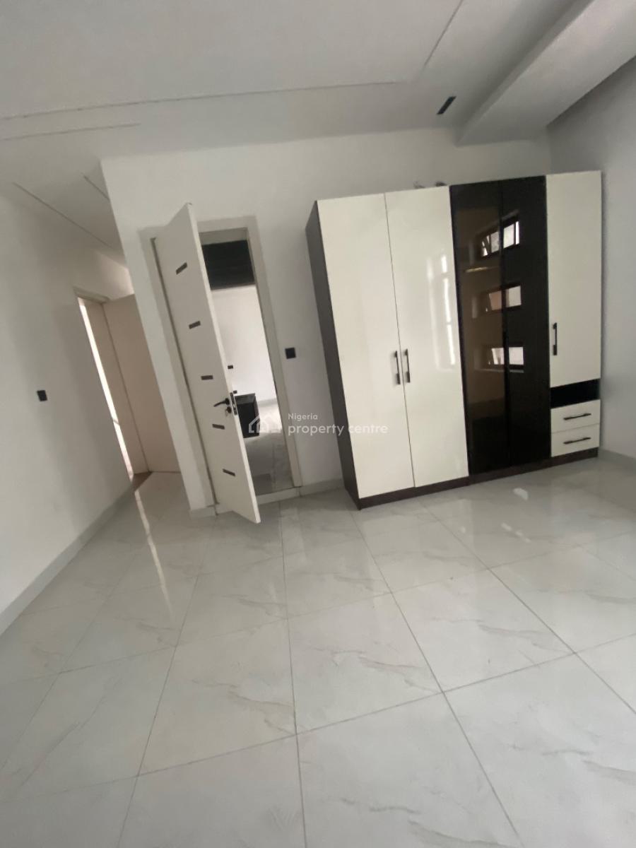 5 Bedroom Luxury, Osapa, Lekki, Lagos, Semi-detached Duplex for Sale