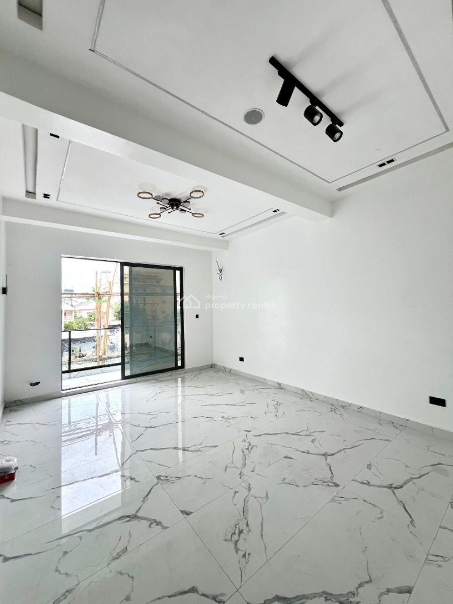 Stunning 2 Bedroom Apartment, Lekki Phase 1, Lekki, Lagos, Flat / Apartment for Sale