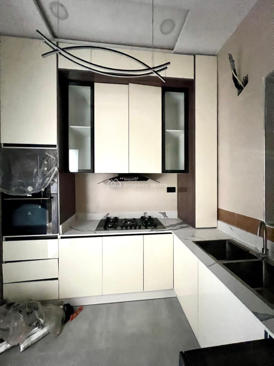Stunning 2 Bedroom Apartment, Lekki Phase 1, Lekki, Lagos, Flat / Apartment for Sale