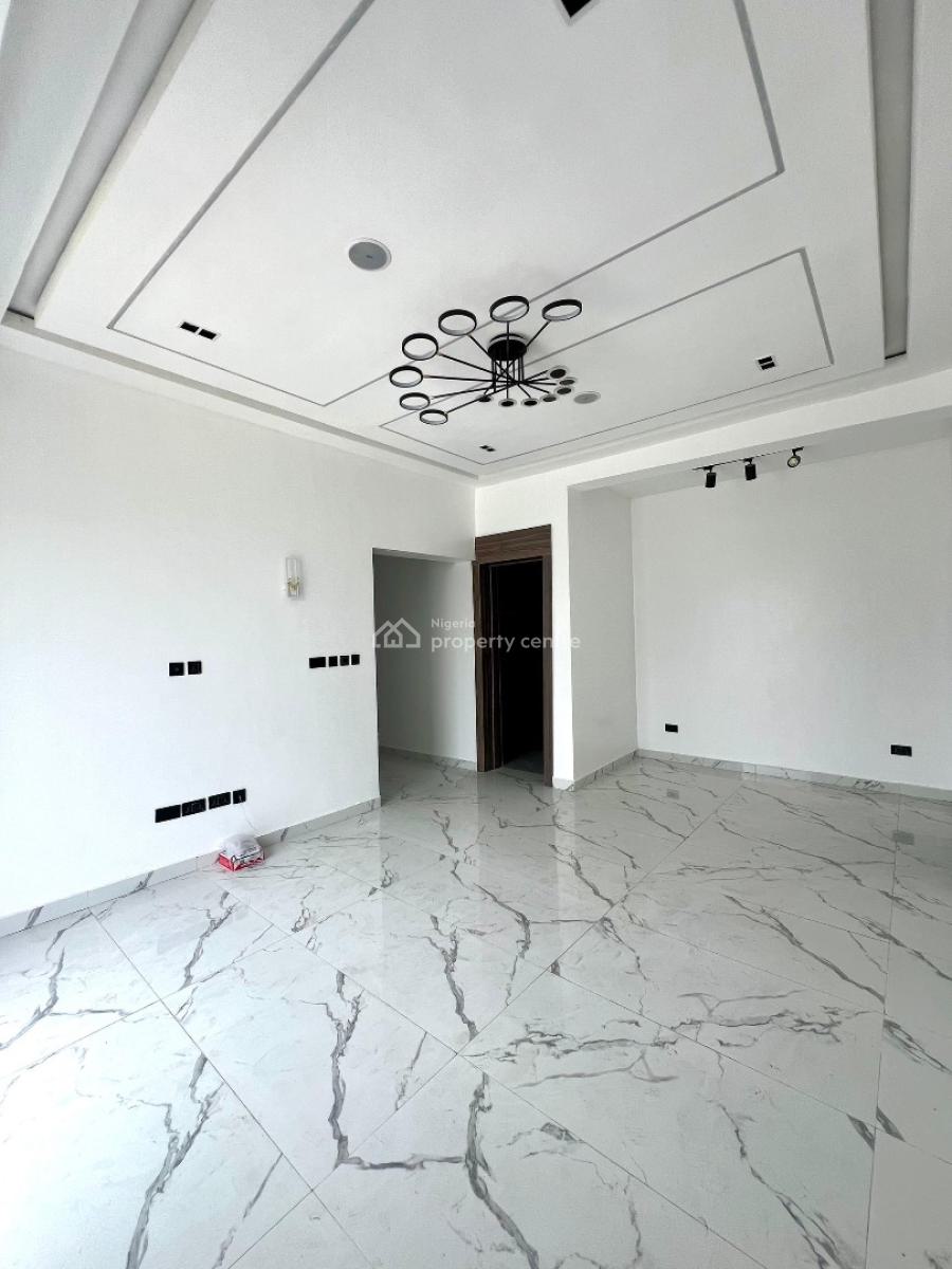 Stunning 2 Bedroom Apartment, Lekki Phase 1, Lekki, Lagos, Flat / Apartment for Sale
