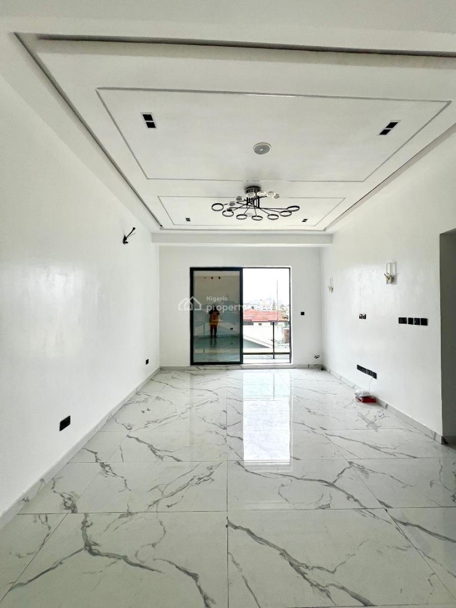 Stunning 2 Bedroom Apartment, Lekki Phase 1, Lekki, Lagos, Flat / Apartment for Sale