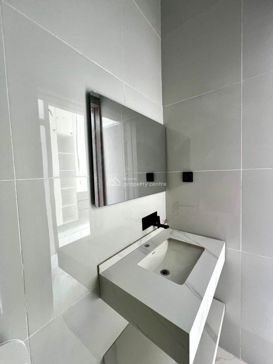 Stunning 2 Bedroom Apartment, Lekki Phase 1, Lekki, Lagos, Flat / Apartment for Sale