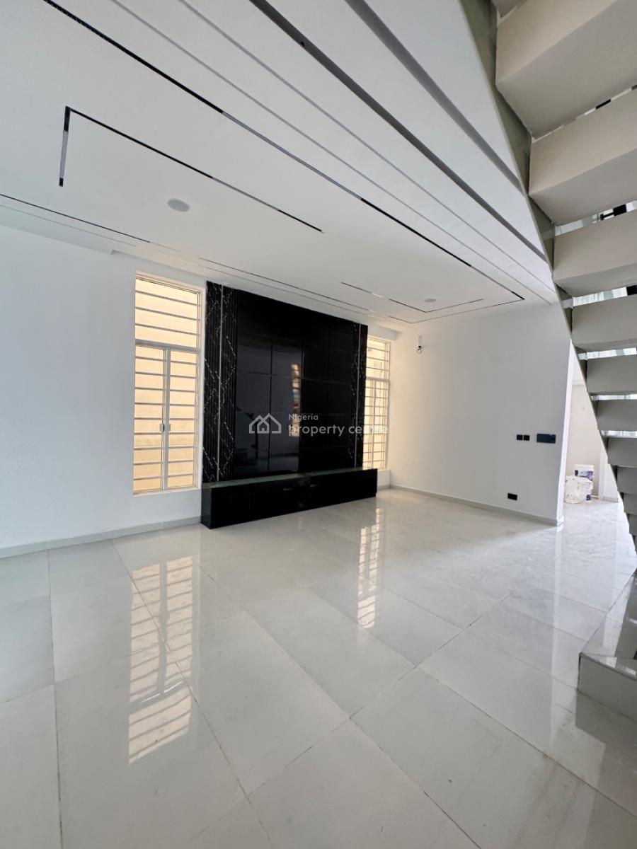 Spacious 5 Bedroom Fully Detached House with Pool, Ologolo, Lekki, Lagos, Detached Duplex for Sale