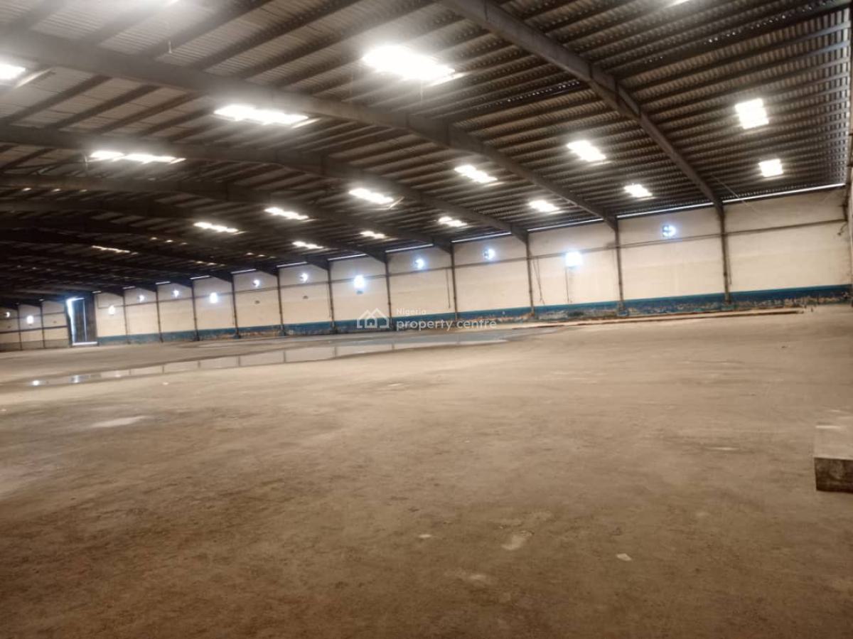 3000sqm Warehouse Space, Off Oba Akran, Ikeja, Lagos, Warehouse for Rent