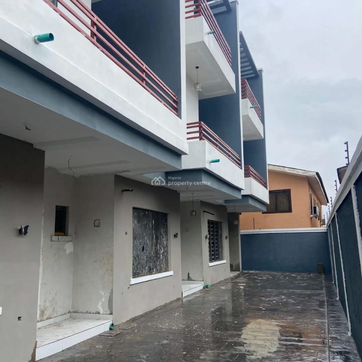 4 Bedroom Terrace Duplex with Bq, Omole Phase 2, Ikeja, Lagos, Terraced Duplex for Sale