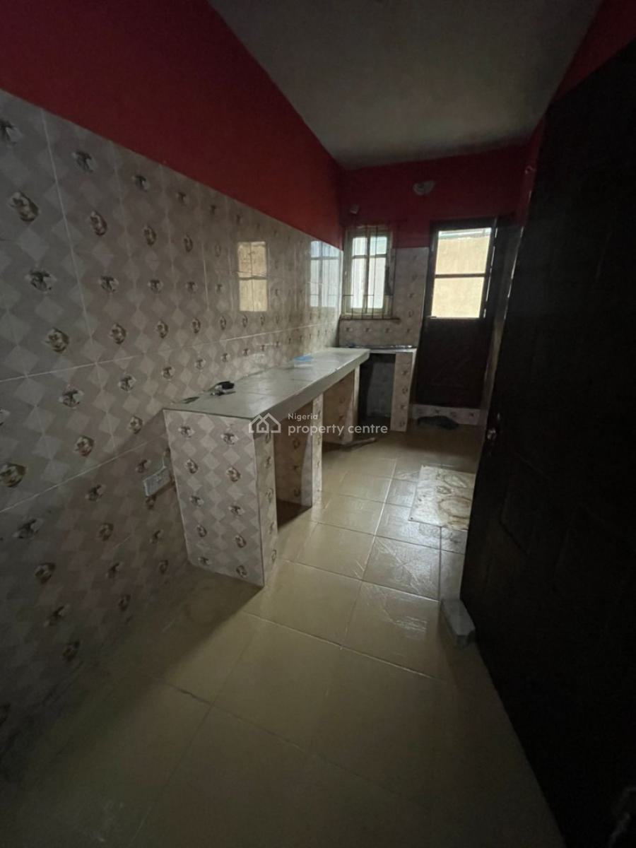 Decent Spacious 3 Bedroom Ground Flat with 2 Toilet 2 Bathroom All Tilled with Kitchen, Close to R Jolad Hospital Axis, New Garage, Gbagada, Lagos, Flat / Apartment for Rent