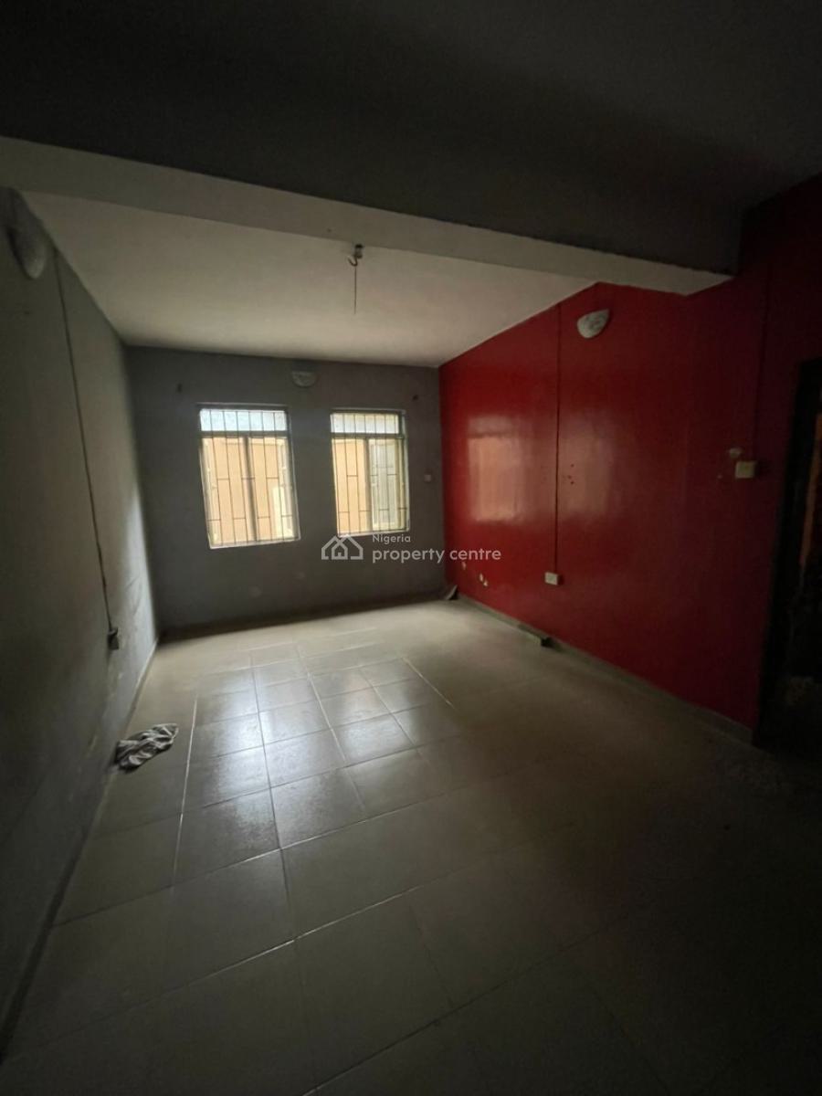 Decent Spacious 3 Bedroom Ground Flat with 2 Toilet 2 Bathroom All Tilled with Kitchen, Close to R Jolad Hospital Axis, New Garage, Gbagada, Lagos, Flat / Apartment for Rent