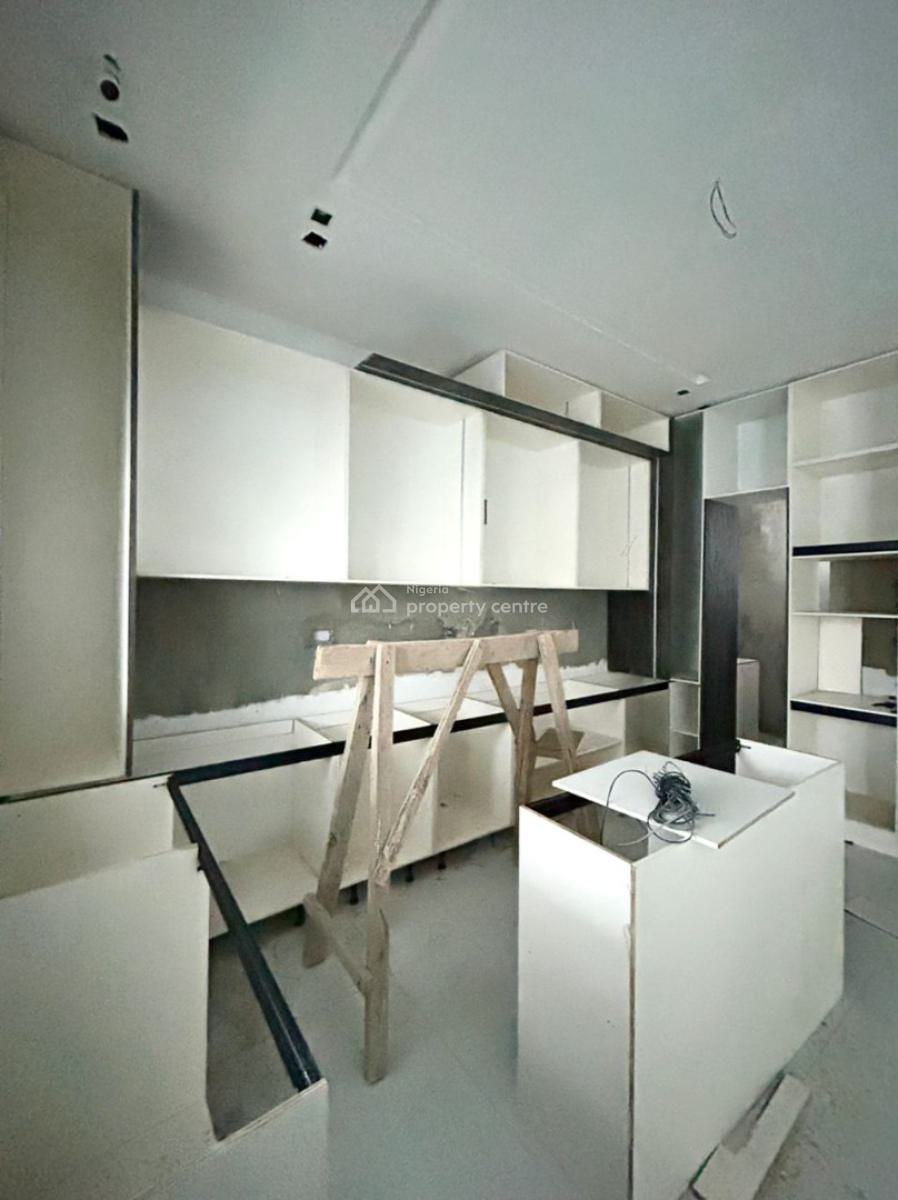Luxurious and Spacious 5 Bedroom Duplex, Osapa, Lekki, Lagos, Detached Duplex for Sale