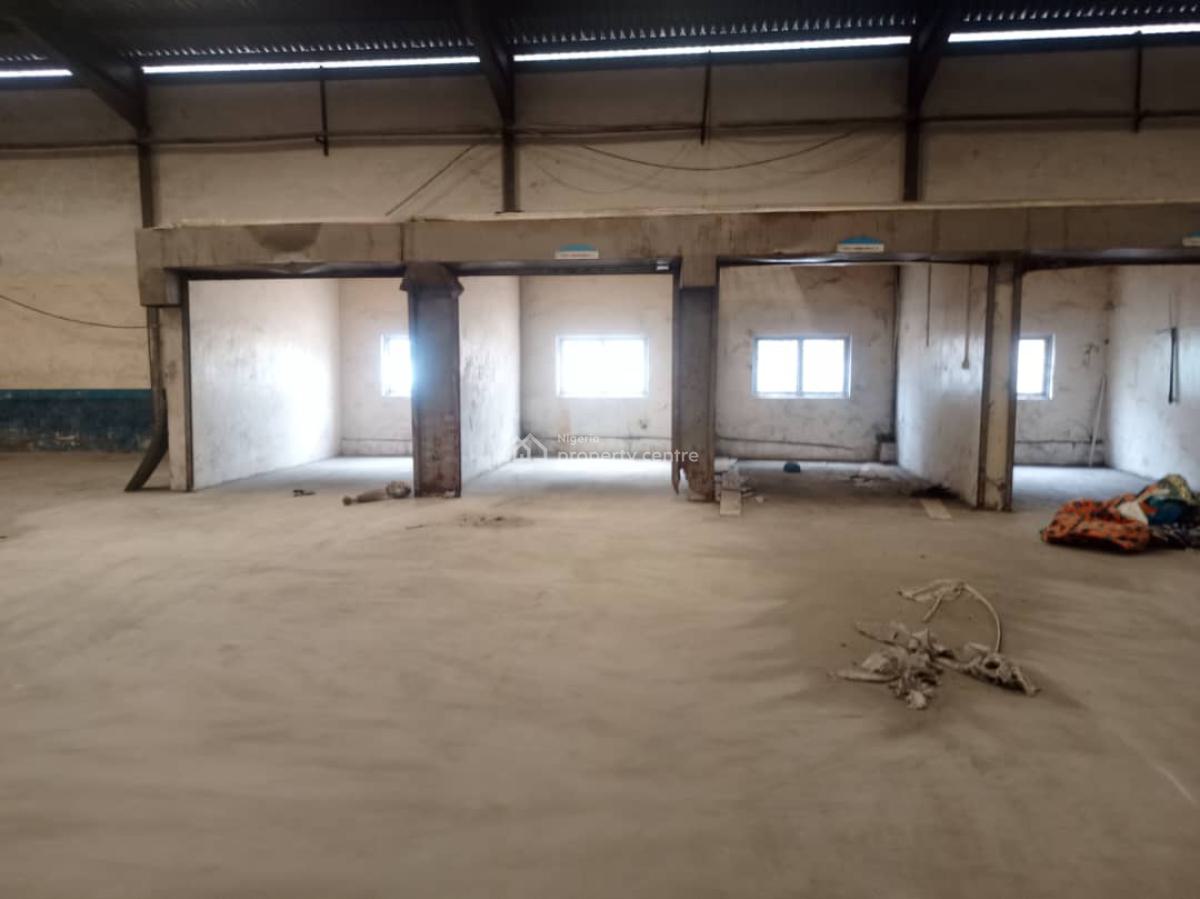 1100sqm Warehouse Space, Amuwo Odofin, Oshodi, Lagos, Warehouse for Rent