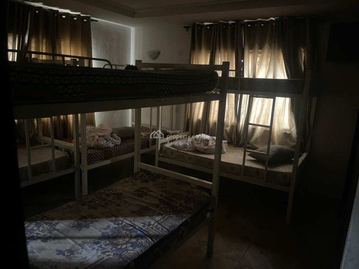 Spacious 3 Bedroom Workforce Housing, Victoria Island (vi), Lagos, Flat / Apartment for Rent