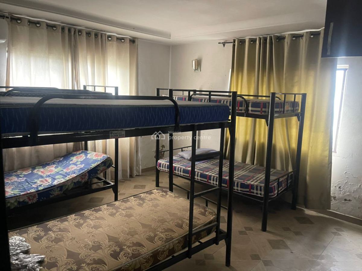 Spacious 3 Bedroom Workforce Housing, Victoria Island (vi), Lagos, Flat / Apartment for Rent