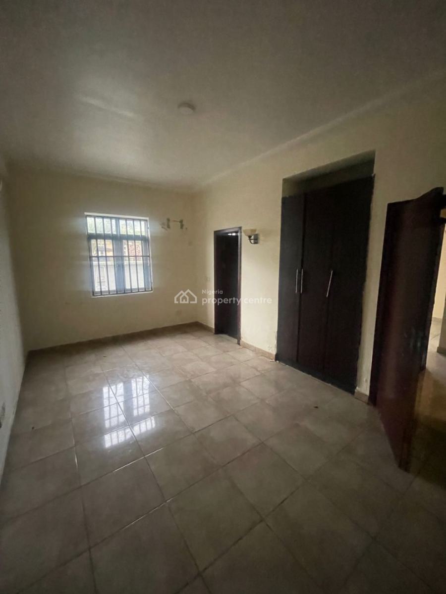 1 Room Shared Apartment, John Okafor Estate, Agungi, Lekki, Lagos, Self Contain (single Rooms) for Rent