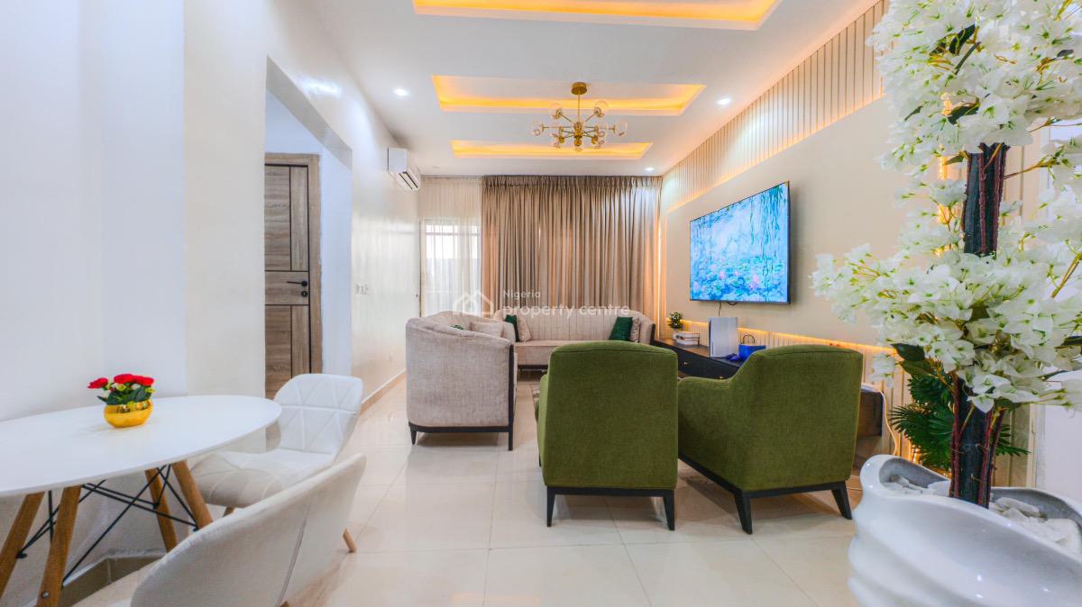**spacious 3 Bedroom Duplex Available From Today, Lekki Phase 1, Lekki, Lagos, Flat / Apartment Short Let