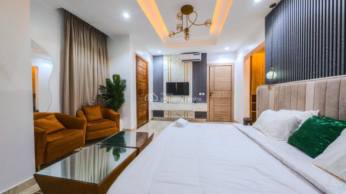 **spacious 3 Bedroom Duplex Available From Today, Lekki Phase 1, Lekki, Lagos, Flat / Apartment Short Let