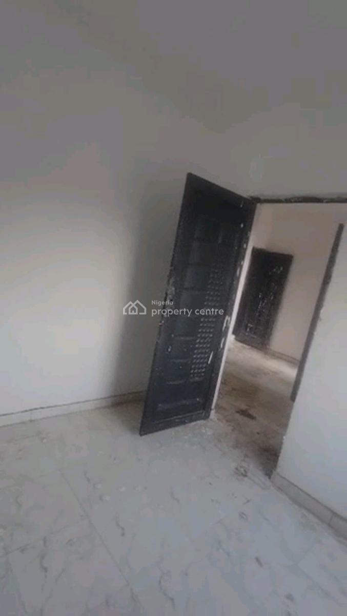a Decent and Standard Miniflat, Upstairs with 1 Toilet and Bath, Off Pedro Road, Shomolu, Lagos, Mini Flat (room and Parlour) for Rent