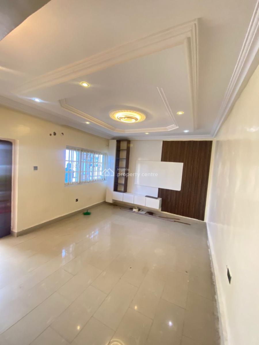 Luxrious Standard Mini Flat in an Estate, Osapa London, Lekki, Lagos, Mini Flat (room and Parlour) for Rent