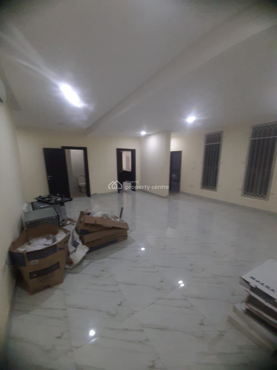 2 Bedroom En-suite New Serviced Flat, 24/7 Power Supply, Swimming Pool, Victoria Island (vi), Lagos, Flat / Apartment for Rent