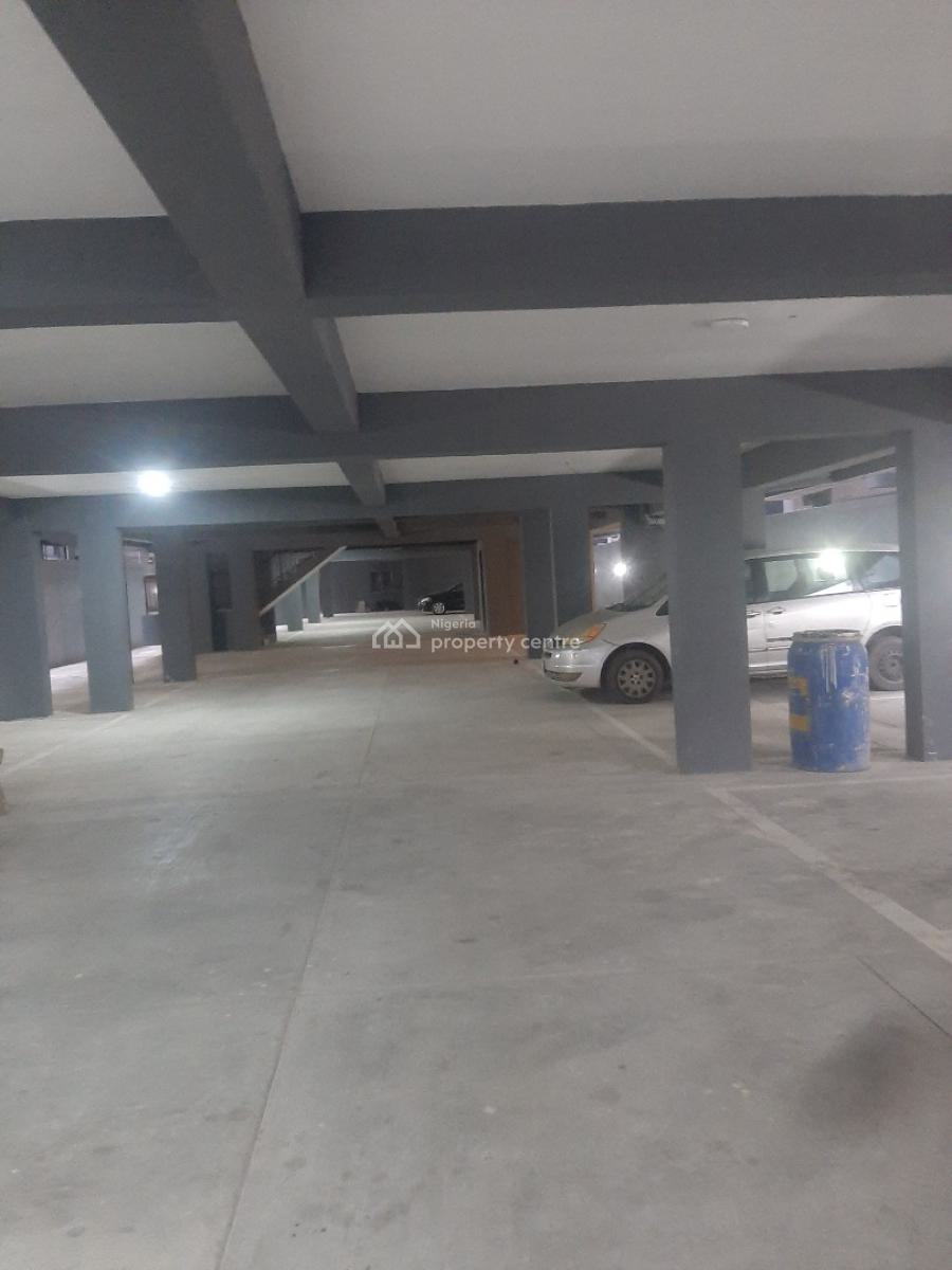 2 Bedroom En-suite New Serviced Flat, 24/7 Power Supply, Swimming Pool, Victoria Island (vi), Lagos, Flat / Apartment for Rent