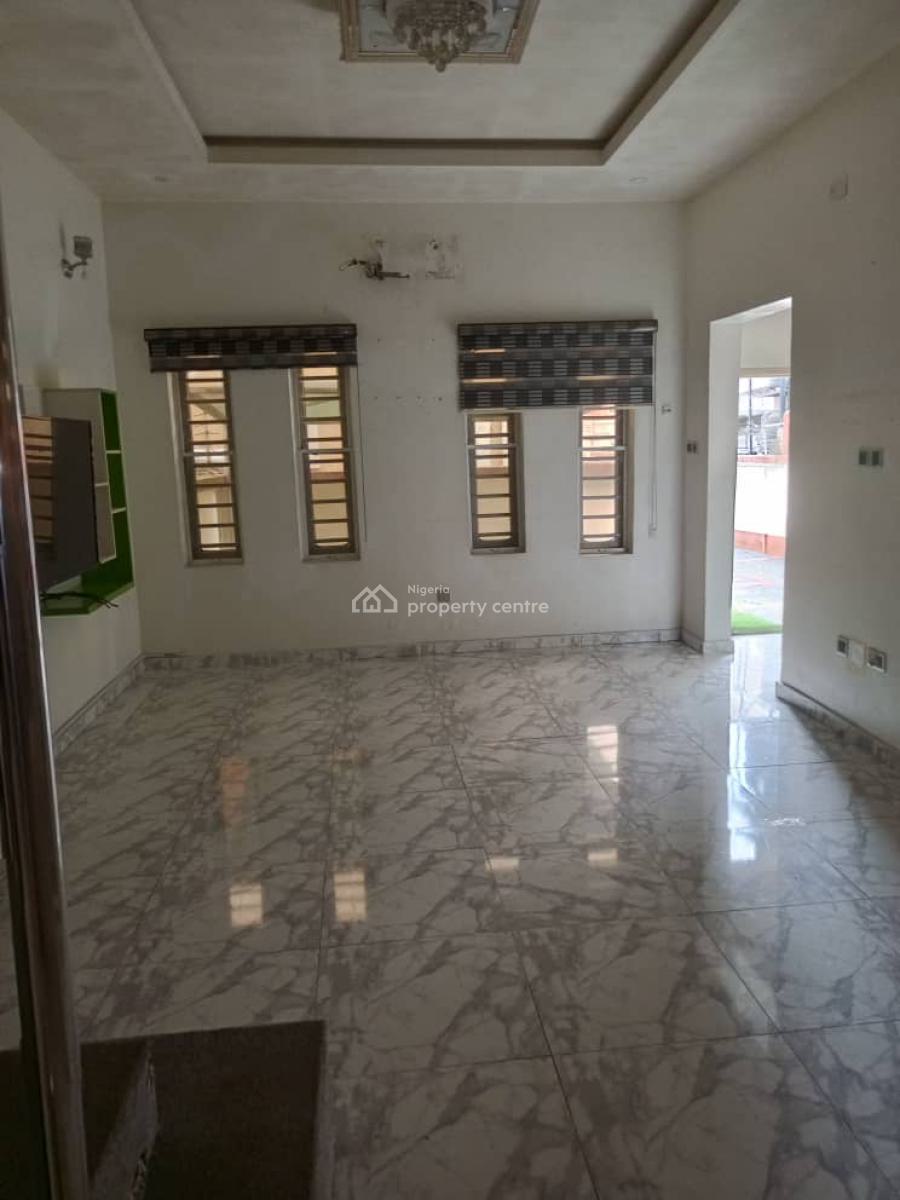 Spacious and Neatly Used 4 Bedroom Semi Detached Duplex, Idado Estate, Lekki, Lagos, Semi-detached Duplex for Sale