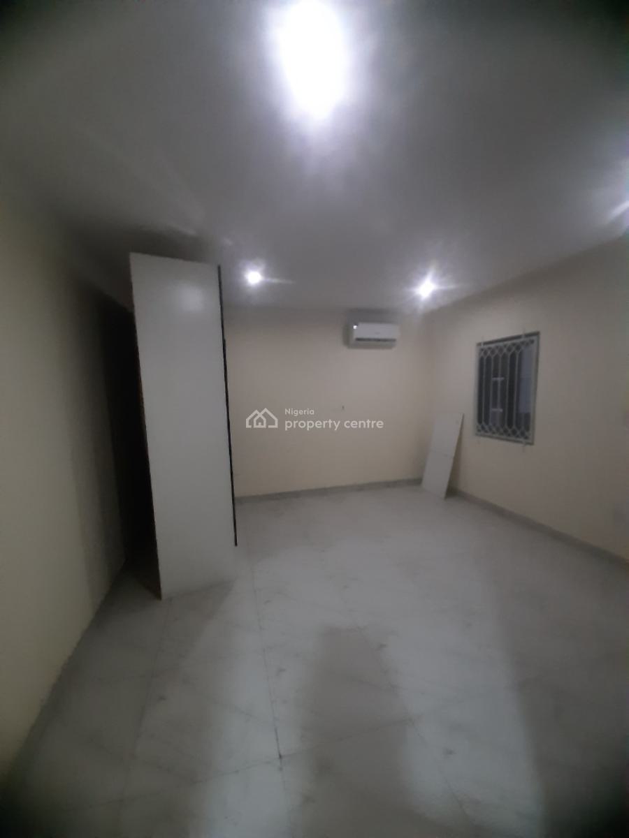 1 Bedroom En-suite New Serviced Flat, 24/7 Power Supply, Swimming Pool, Victoria Island (vi), Lagos, Mini Flat (room and Parlour) for Rent