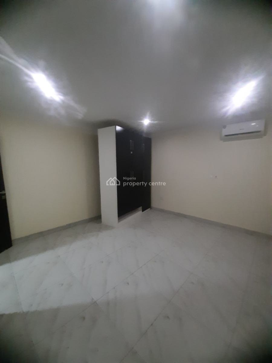 1 Bedroom En-suite New Serviced Flat, 24/7 Power Supply, Swimming Pool, Victoria Island (vi), Lagos, Mini Flat (room and Parlour) for Rent
