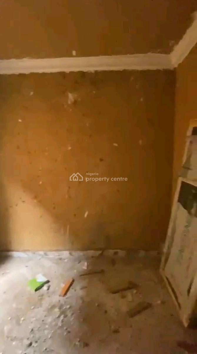 a Decent and Standard and Nice Miniflat, Groundfloor with 2toilets and, John Isaac Street, Yaba, Lagos, Mini Flat (room and Parlour) for Rent