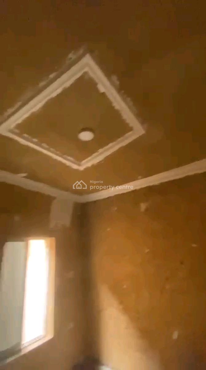 a Decent and Standard and Nice Miniflat, Groundfloor with 2toilets and, John Isaac Street, Yaba, Lagos, Mini Flat (room and Parlour) for Rent