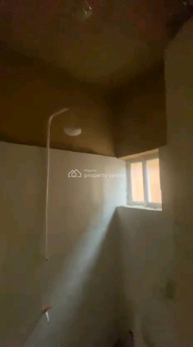 a Decent and Standard and Nice Miniflat, Groundfloor with 2toilets and, John Isaac Street, Yaba, Lagos, Mini Flat (room and Parlour) for Rent