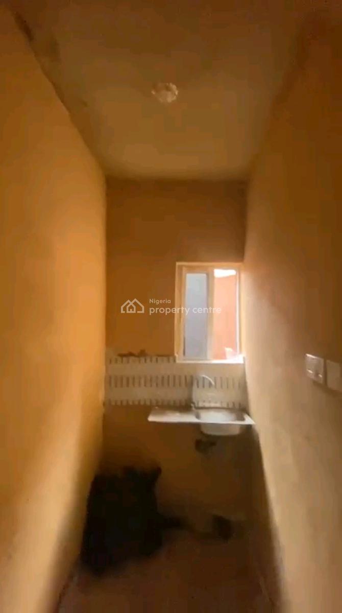 a Decent and Standard and Nice Miniflat, Groundfloor with 2toilets and, John Isaac Street, Yaba, Lagos, Mini Flat (room and Parlour) for Rent