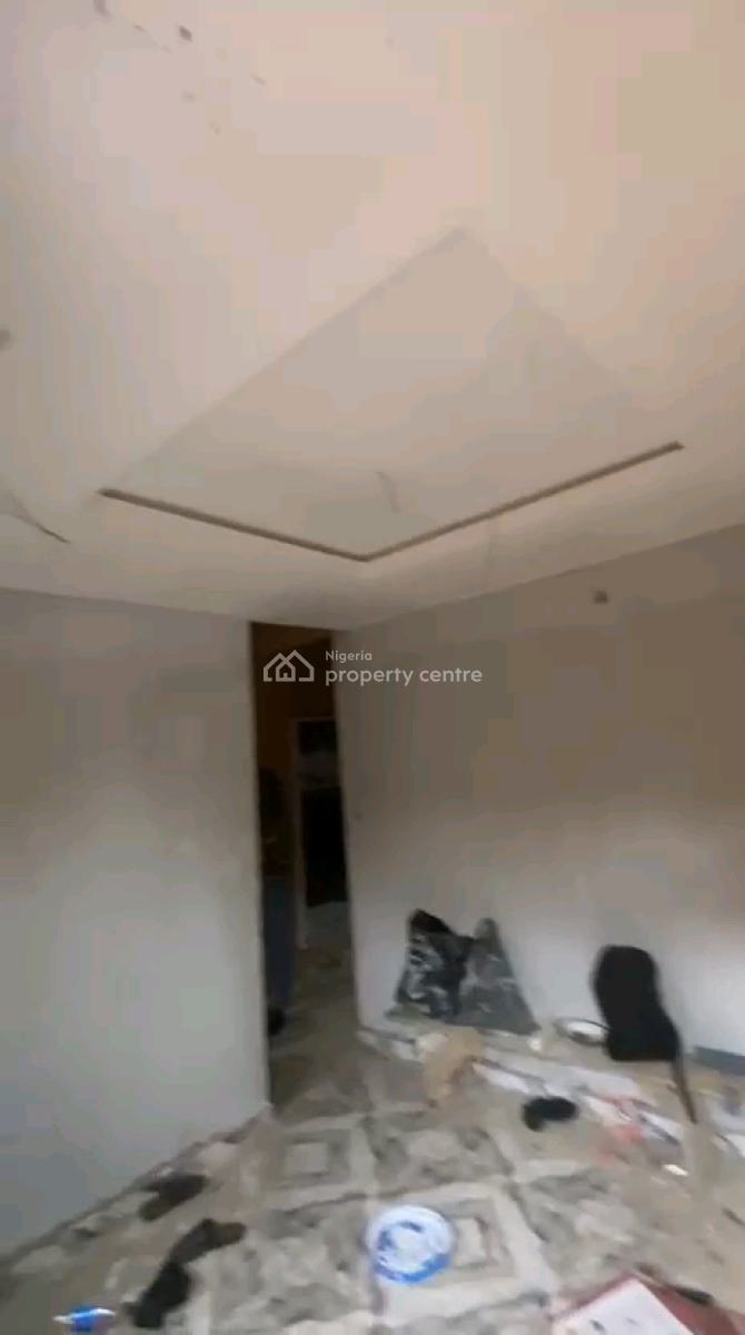 a Decent and Standard and Nice Miniflat, Groundfloor with 2toilets and, John Isaac Street, Yaba, Lagos, Mini Flat (room and Parlour) for Rent