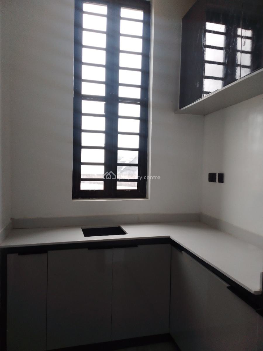 Luxury 5-bedroom Duplex, Osapa, Lekki, Lagos, Terraced Duplex for Sale