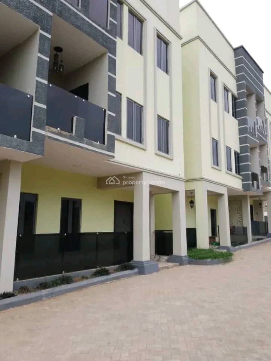 a Brand New Serviced 4bedroom Terrace Duplex + 1bq, Gaduwa District Abuja, Gaduwa, Abuja, Terraced Duplex for Rent