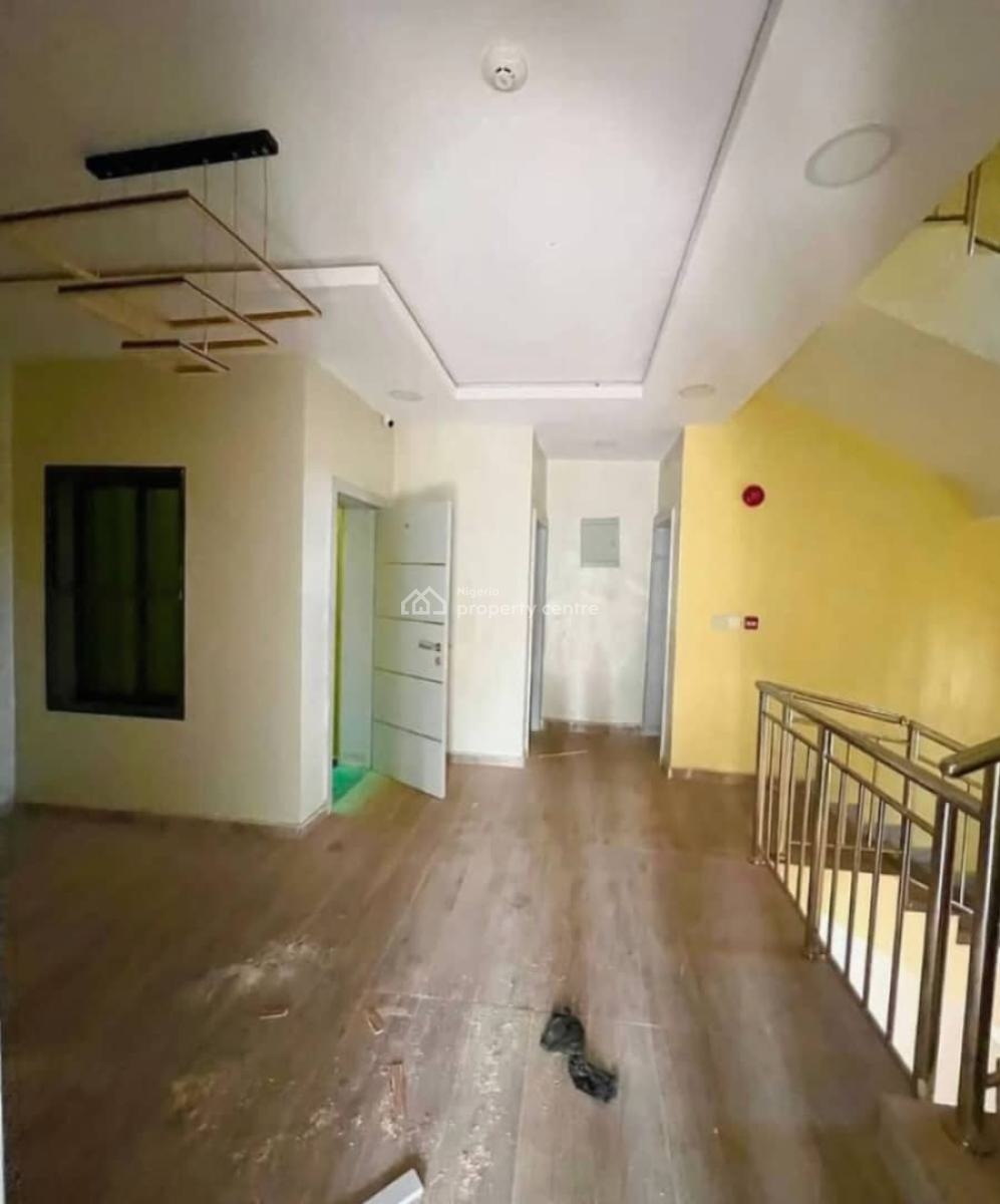 a Brand New Serviced 4bedroom Terrace Duplex + 1bq, Gaduwa District Abuja, Gaduwa, Abuja, Terraced Duplex for Rent
