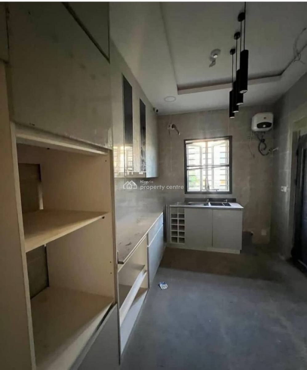 a Brand New Serviced 4bedroom Terrace Duplex + 1bq, Gaduwa District Abuja, Gaduwa, Abuja, Terraced Duplex for Rent