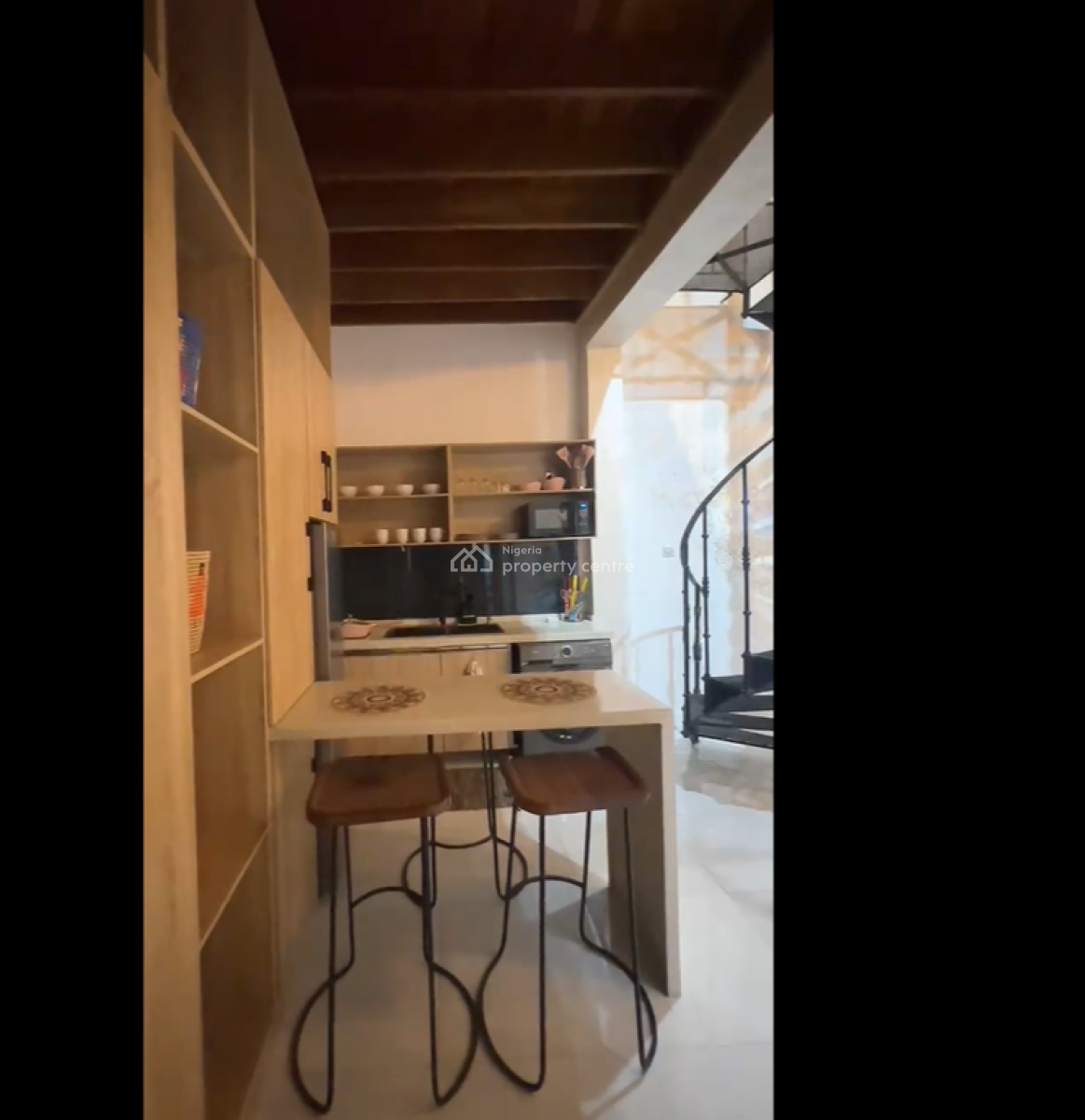 The Pink Loft 2 Bedroom Loft with Maximum Number of Guests Being 4, Lekki, Lagos, Flat / Apartment Short Let