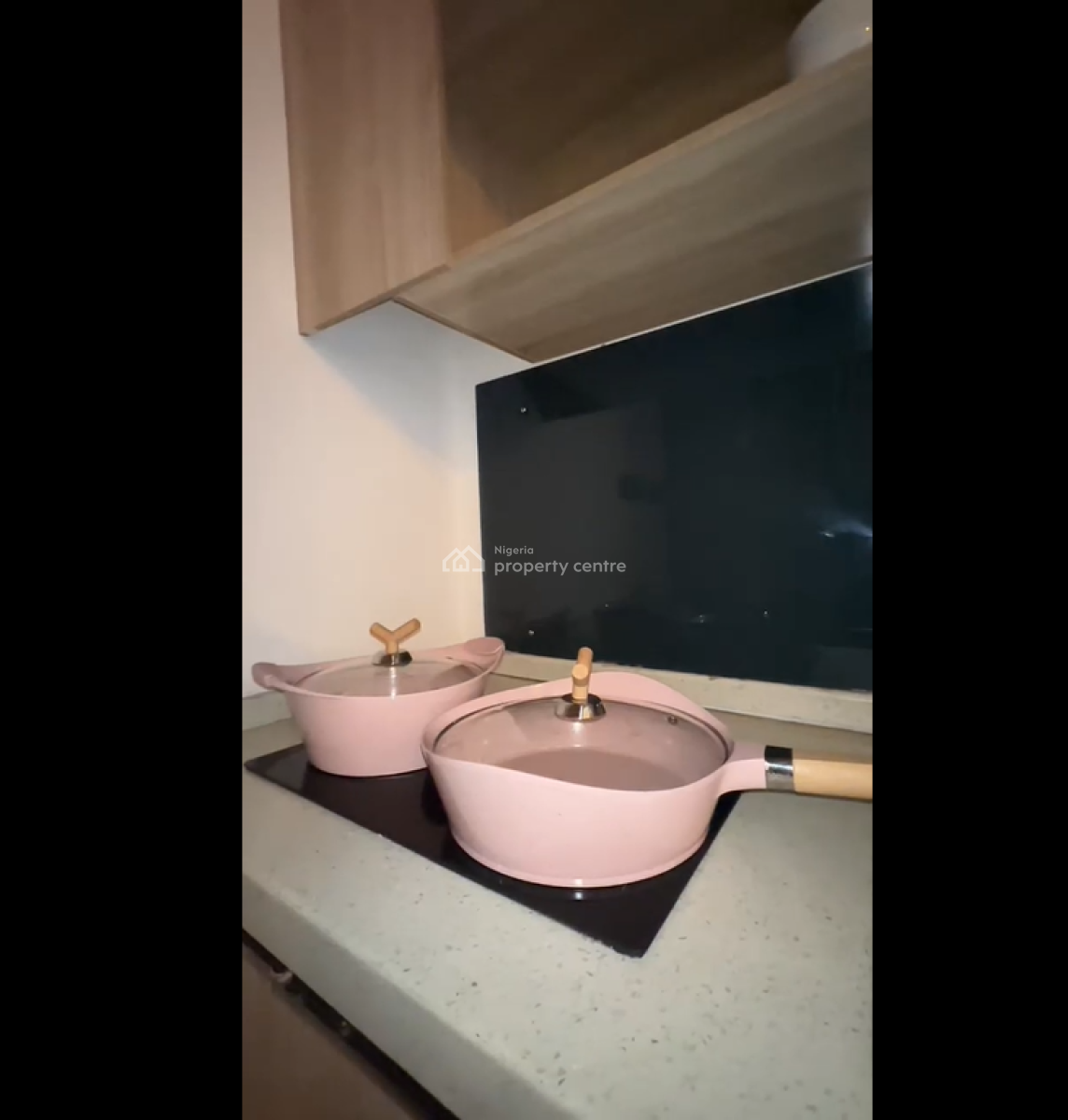 The Pink Loft 2 Bedroom Loft with Maximum Number of Guests Being 4, Lekki, Lagos, Flat / Apartment Short Let