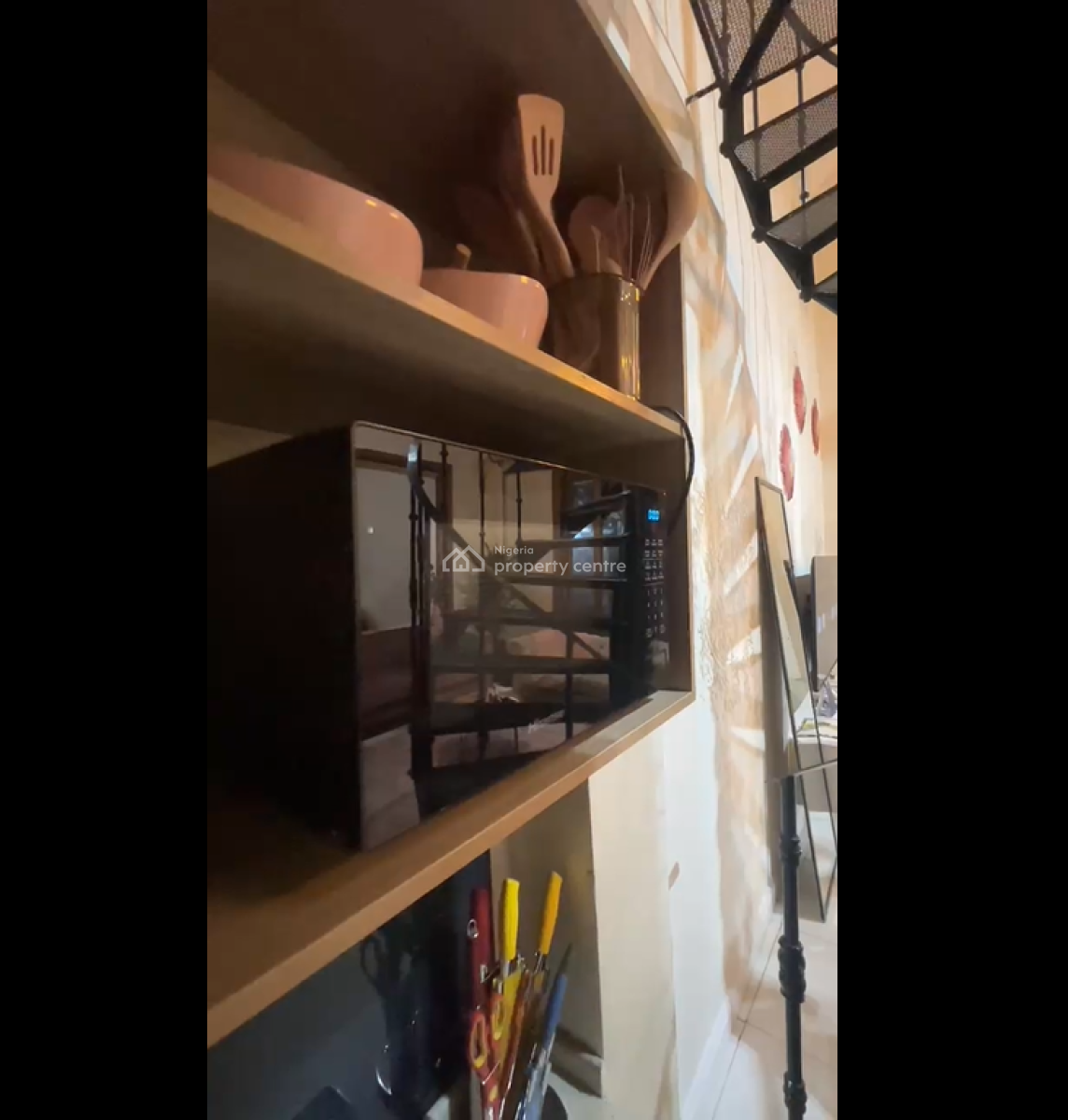 The Pink Loft 2 Bedroom Loft with Maximum Number of Guests Being 4, Lekki, Lagos, Flat / Apartment Short Let