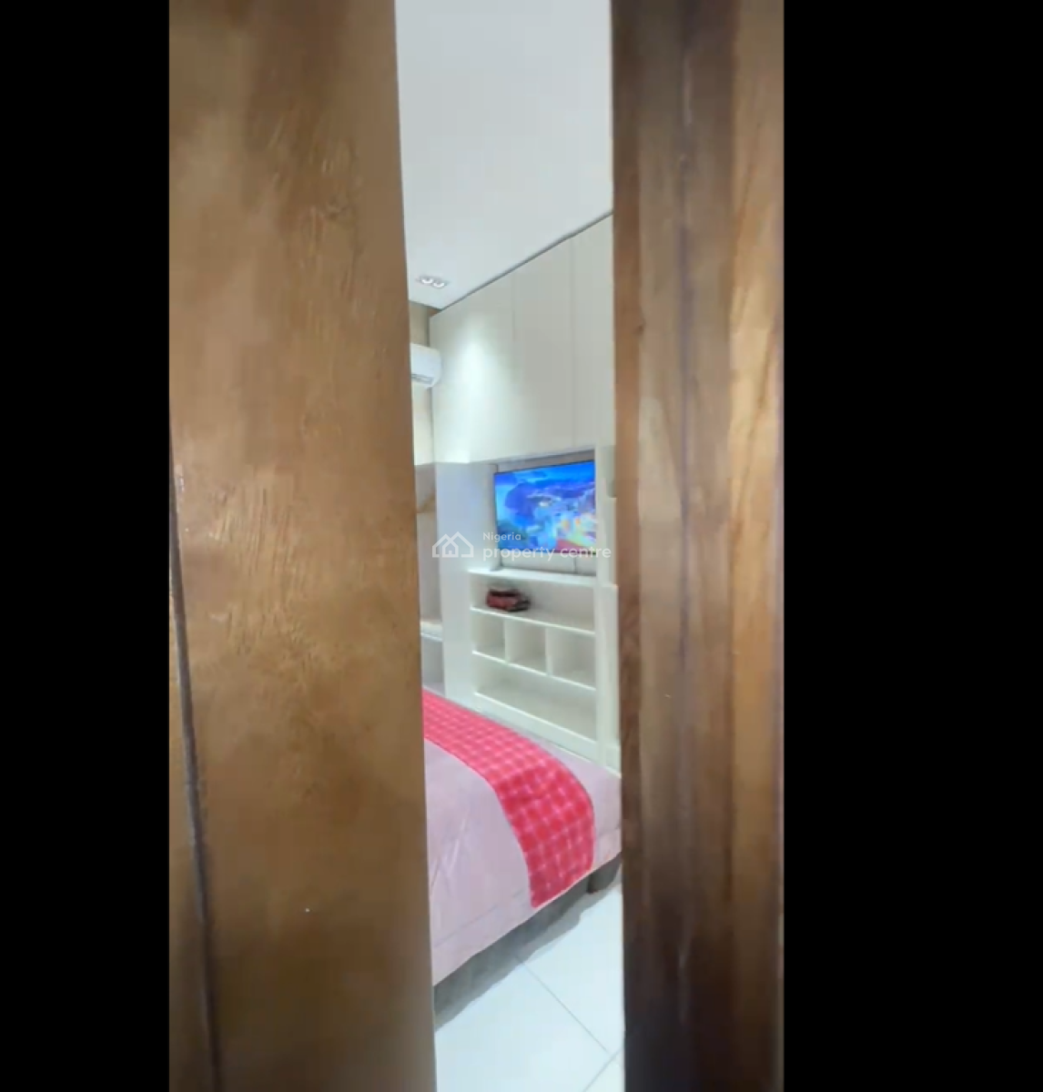 The Pink Loft 2 Bedroom Loft with Maximum Number of Guests Being 4, Lekki, Lagos, Flat / Apartment Short Let