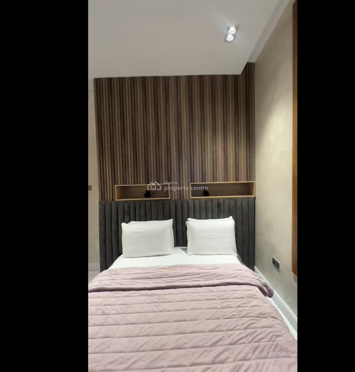 The Pink Loft 2 Bedroom Loft with Maximum Number of Guests Being 4, Lekki, Lagos, Flat / Apartment Short Let