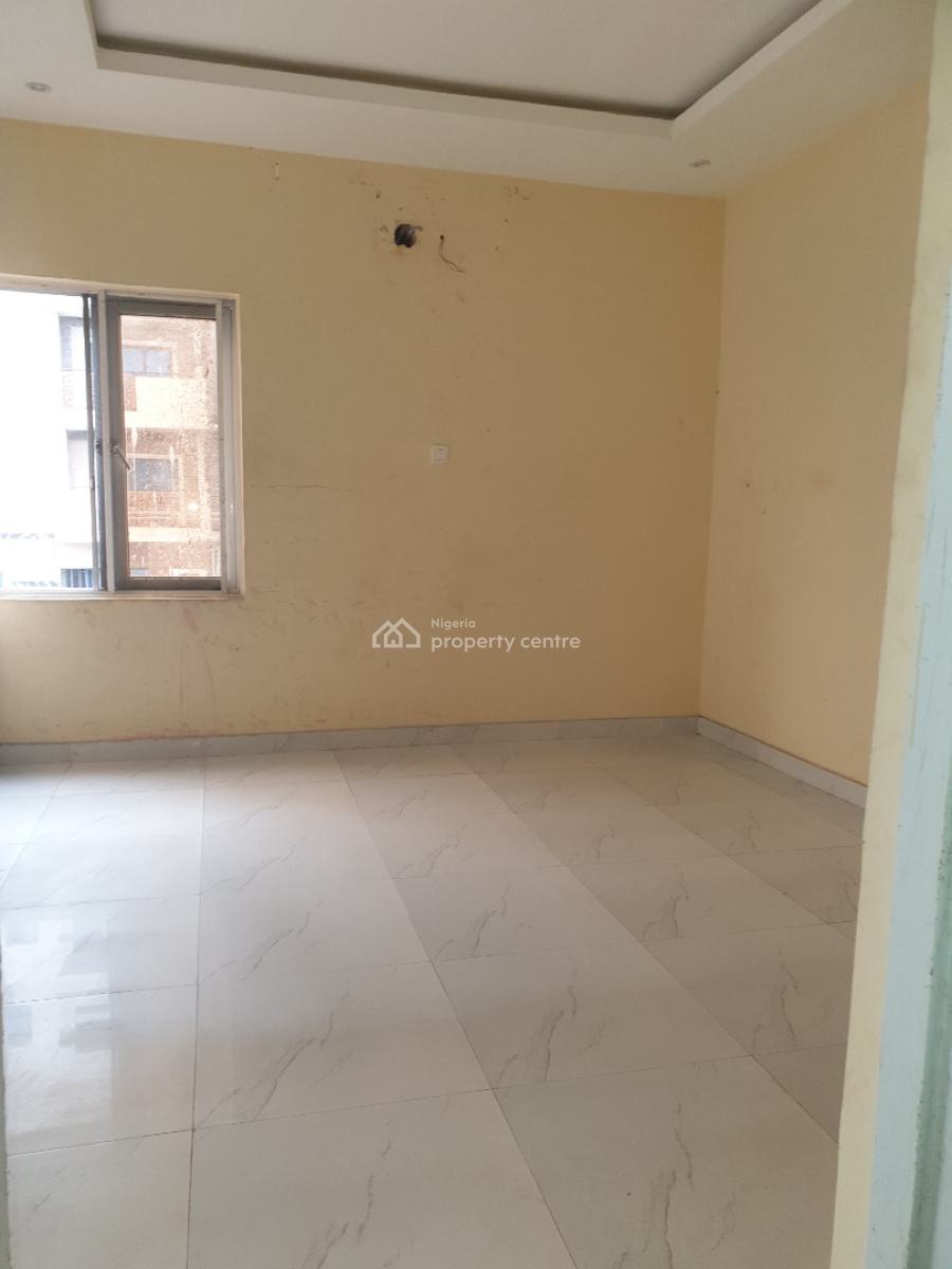 Spacious 3 Bedroom with Bq, New Road, Alpha Beach, Lekki, Lagos, Flat / Apartment for Rent