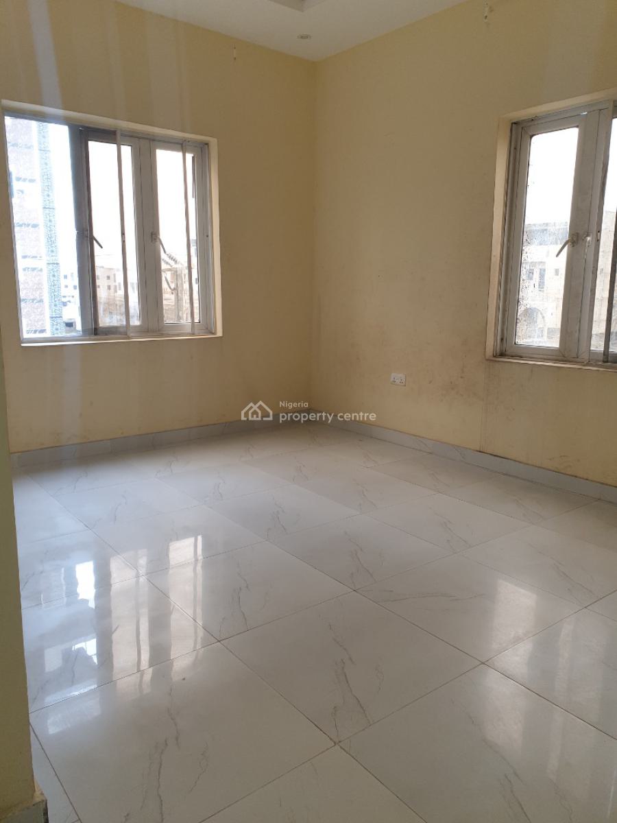 Spacious 3 Bedroom with Bq, New Road, Alpha Beach, Lekki, Lagos, Flat / Apartment for Rent