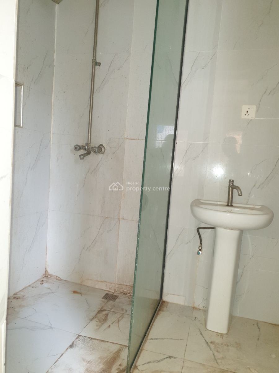 Spacious 3 Bedroom with Bq, New Road, Alpha Beach, Lekki, Lagos, Flat / Apartment for Rent