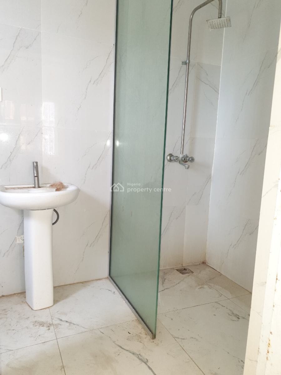 Spacious 3 Bedroom with Bq, New Road, Alpha Beach, Lekki, Lagos, Flat / Apartment for Rent