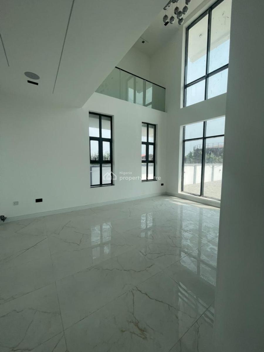 5bedroom Detached Duplex with Bq.  *price*: ₦800m *location* Hampton B, Ikate, Lekki, Lagos, Detached Duplex for Sale
