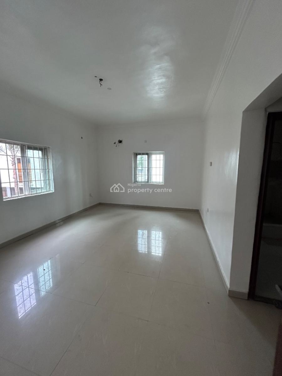 Well Maintained and Spacious Miniflat with Open Plan Kitchen, Osapa, Agungi, Lekki, Lagos, Mini Flat (room and Parlour) for Rent