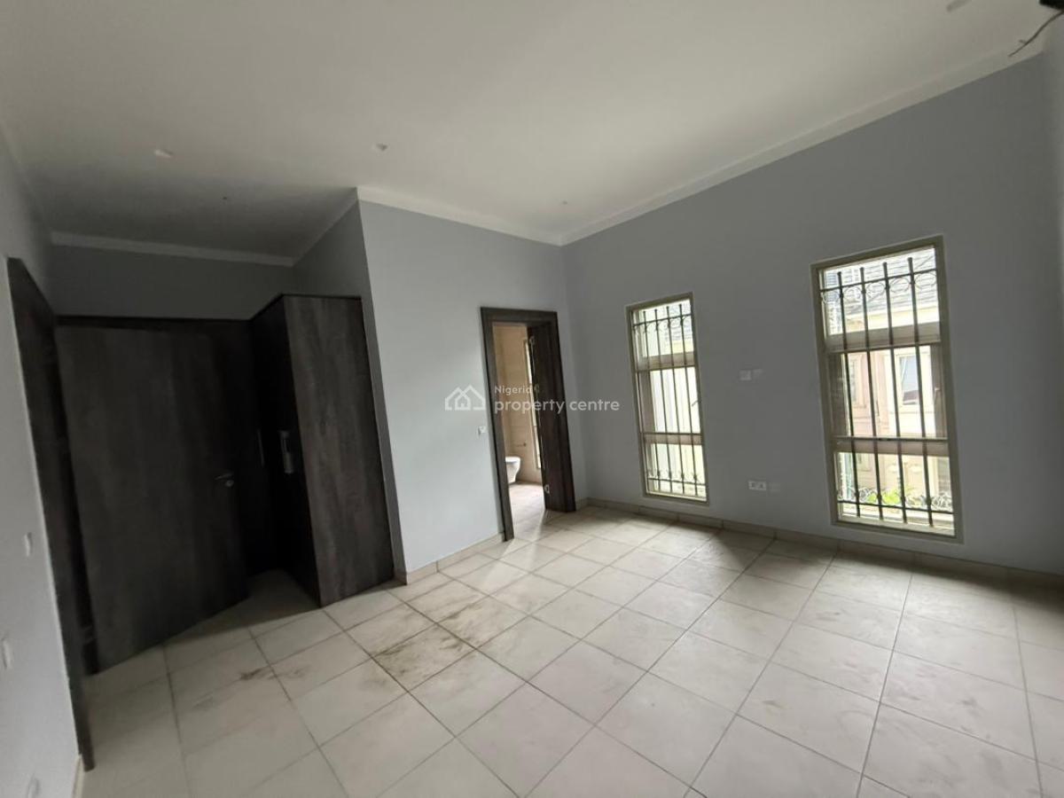 4 Bedroom Semi Detached, Guzape District, Abuja, House for Rent