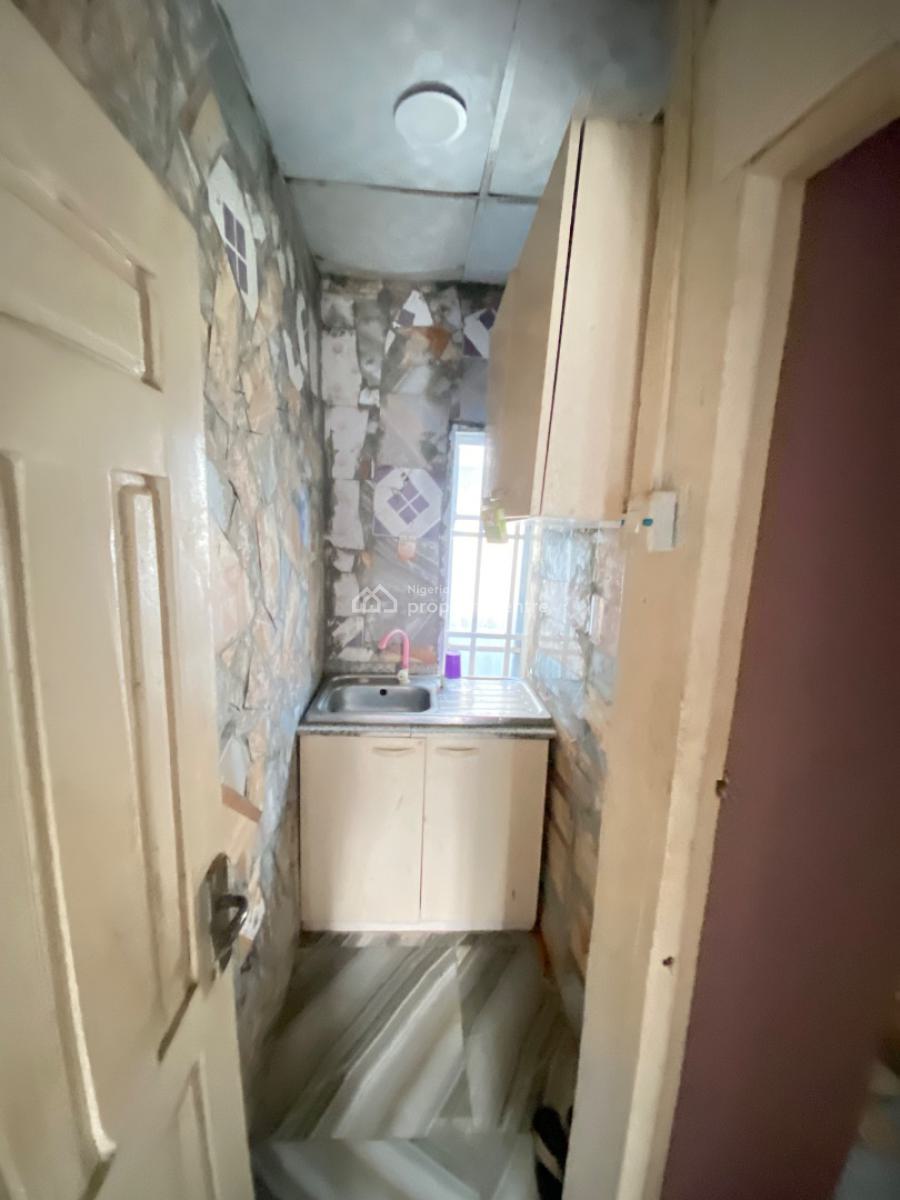 Self Contain, Atlantic View Estate, New Road, Chevron, Lekki, Lagos, Self Contain (single Rooms) for Rent